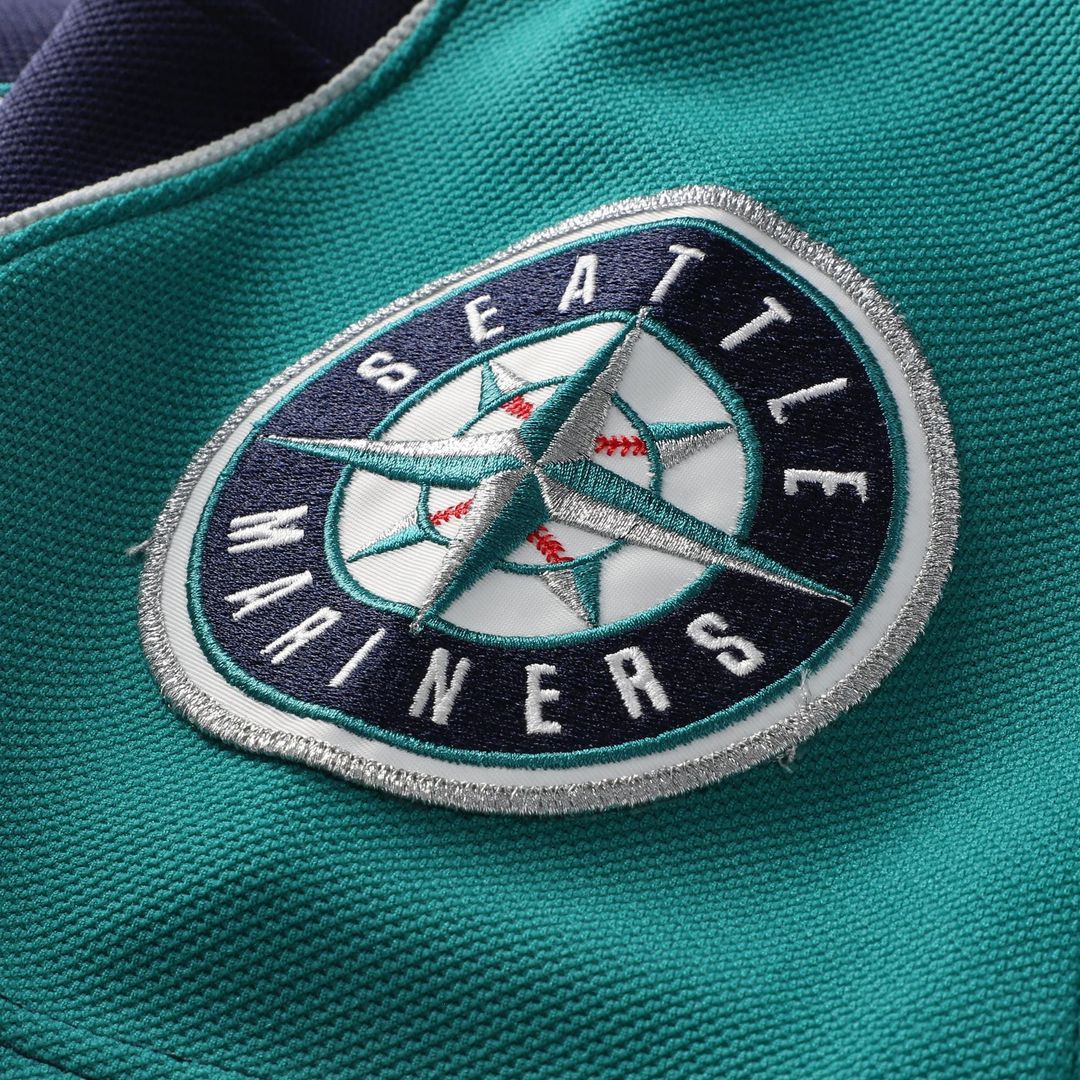 Ichiro Suzuki Seattle Mariners Mitchell & Ness 2006 Cooperstown Mesh Batting Practice Button-Up Jersey - Navy Official MLB Team Apparel Baseball Fan G